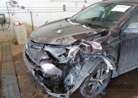 2016 Toyota Rav4 Le z USA, uszkodzony, nr VIN 2T3BFREVXGW431449